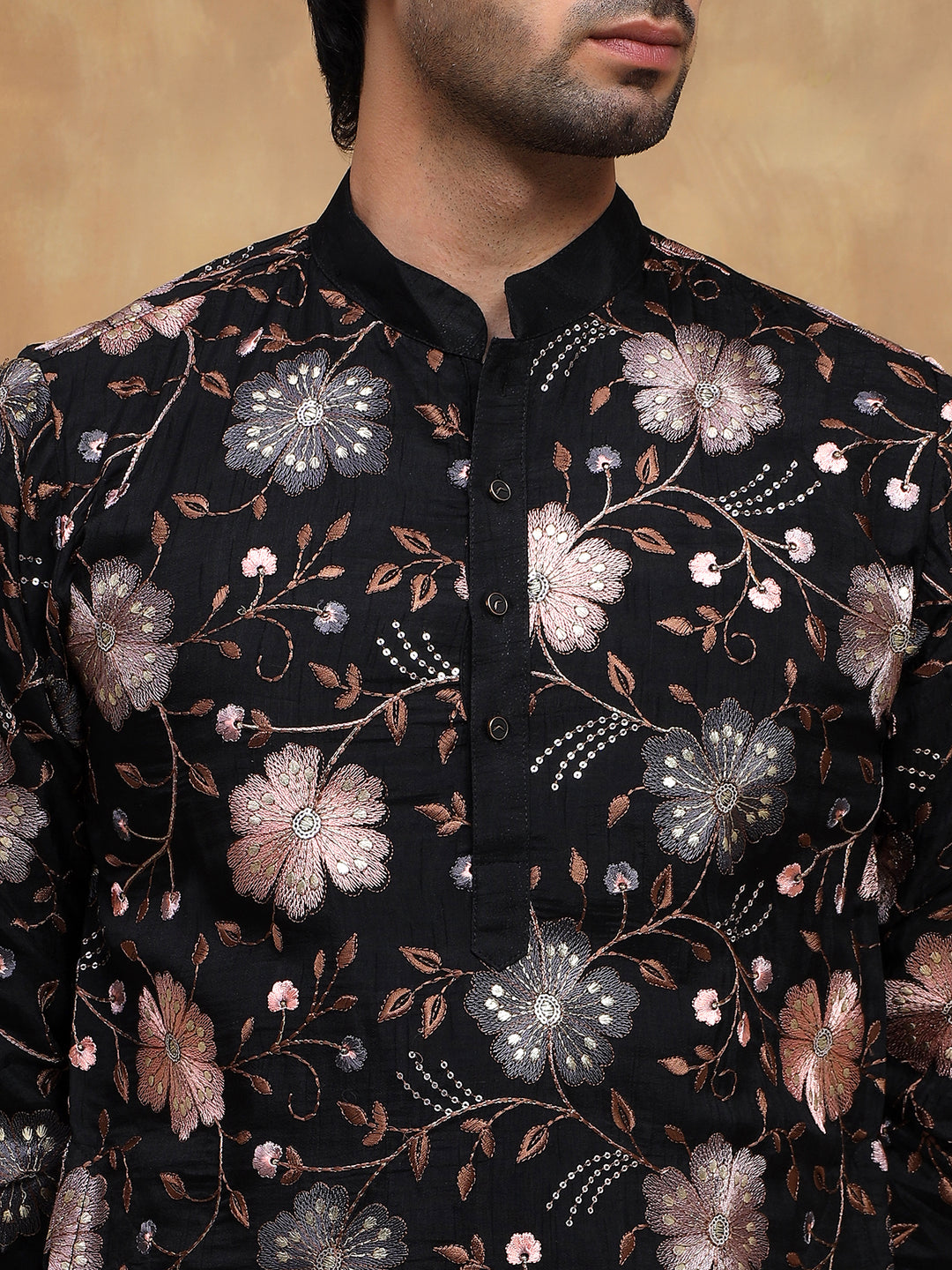 Black Floral Embroidered Kurta Pyjama