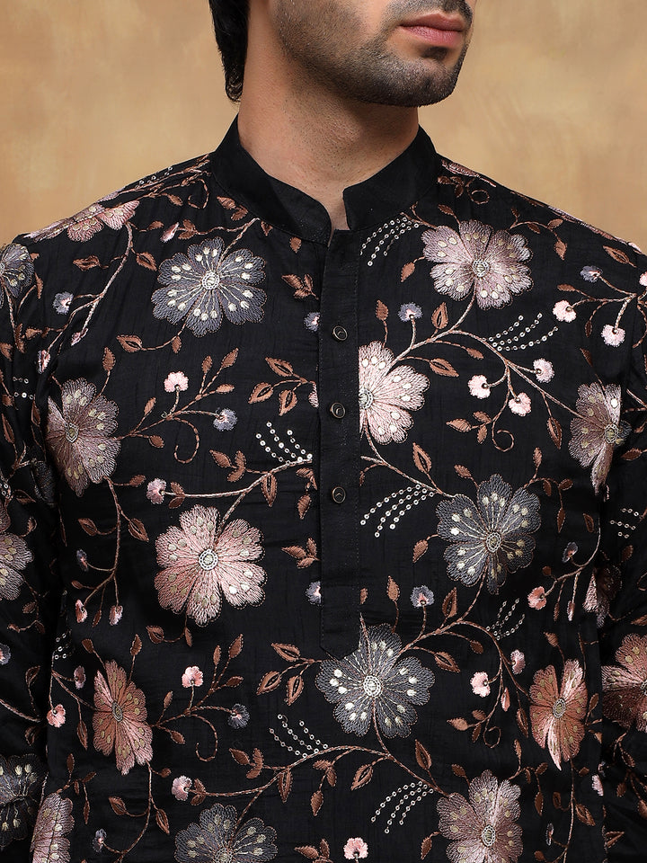 Black Floral Embroidered Kurta Pyjama