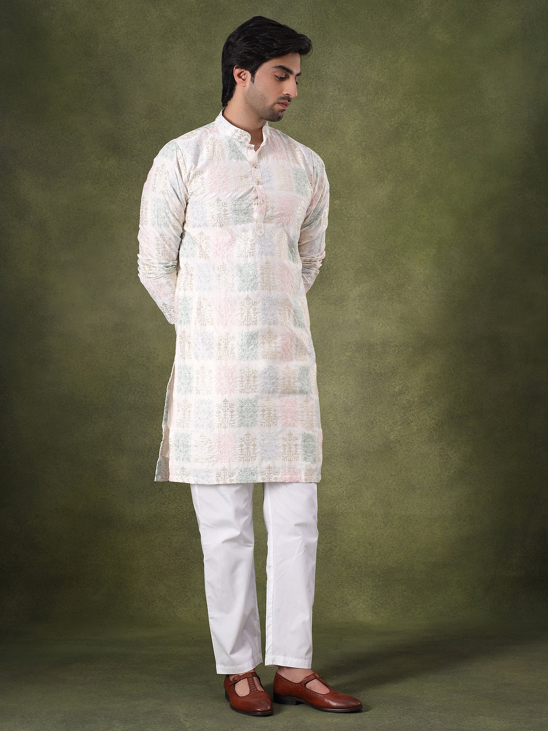 Off-White Traditional Embroidered Kurta Set