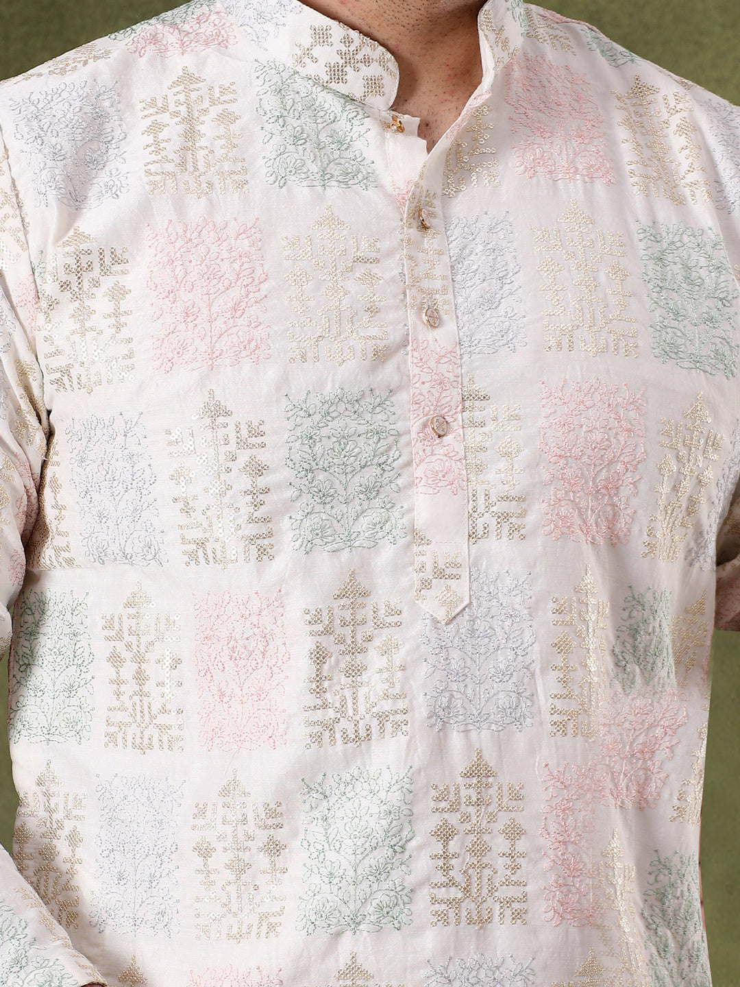 Off-White Traditional Embroidered Kurta Set