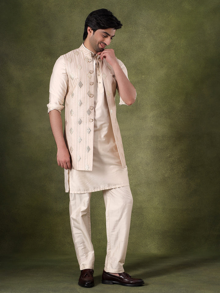 Ivory Thread Embroidered Kurta Set