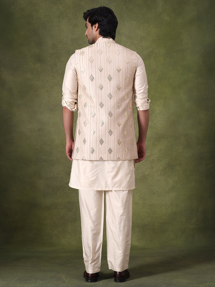 Ivory Thread Embroidered Kurta Set
