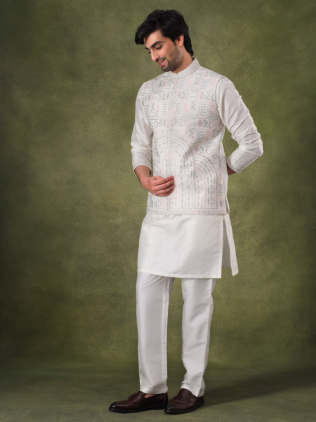 White Sleeveless Jacket Kurta Set